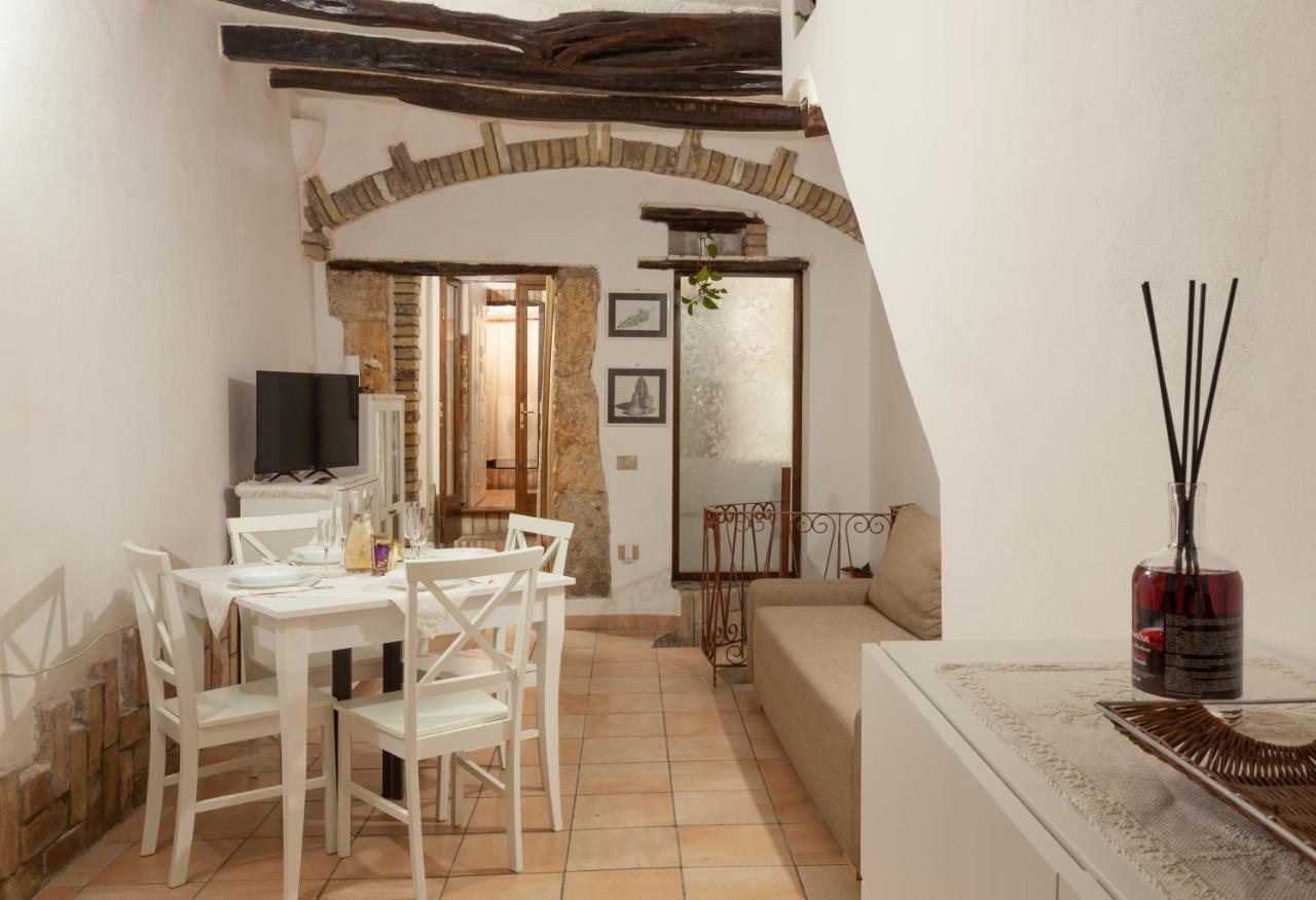 Centro Storico CagliariCasa Tipica Sarda Apartment Exterior photo